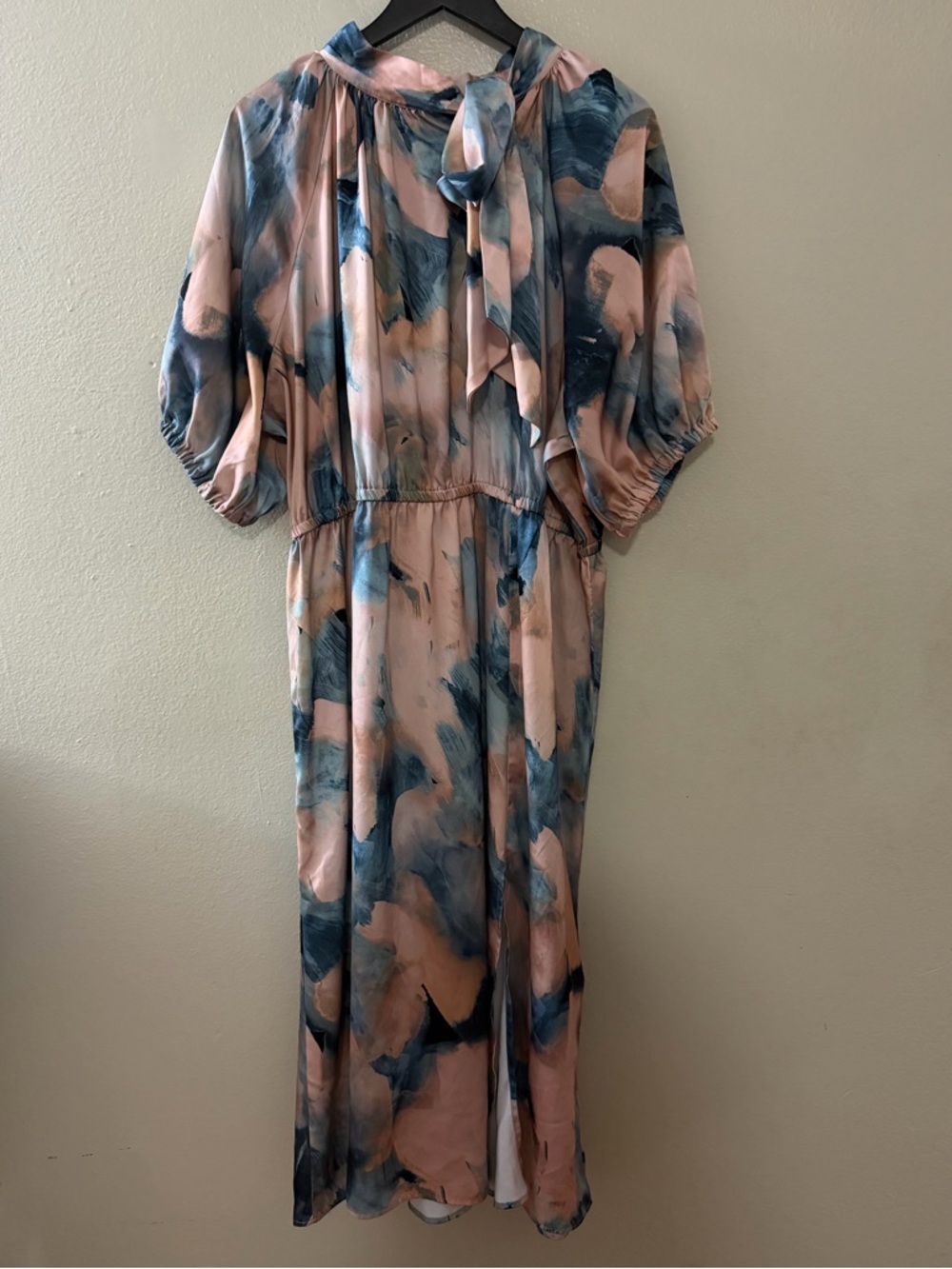 ELOQUII Abstract Watercolor Satin Tie Neck Puff Sleeve Midi Dress 22